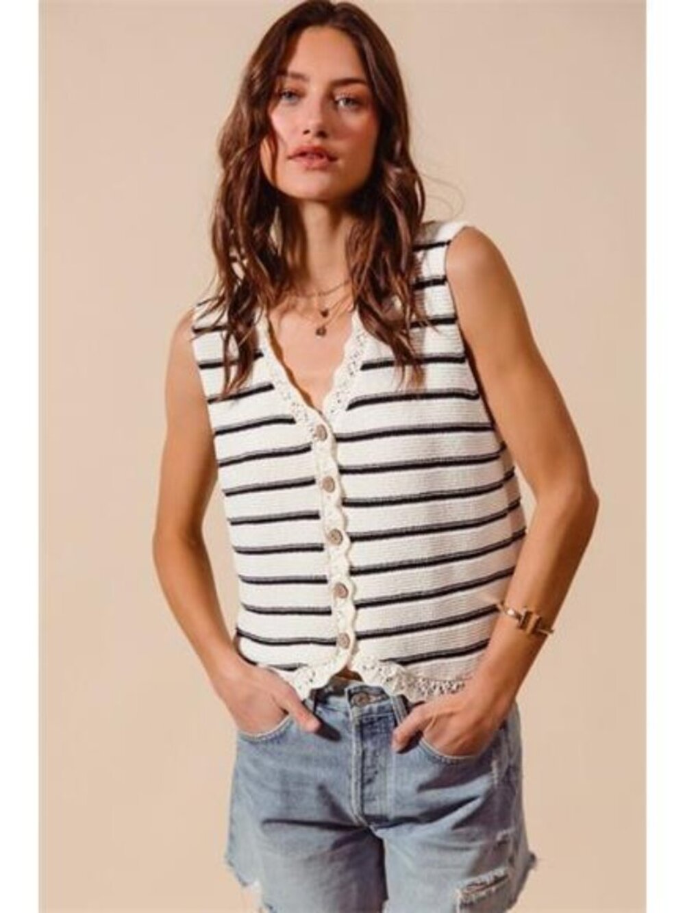 SO ME Buttoned Front Stripe Texture Knitted Sweater Vest - Picture 2 of 11